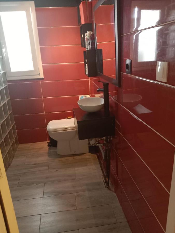 Habitacion Privada Tarragona Con Cocina Salon Y Terraza Piso Compartido Exterior photo